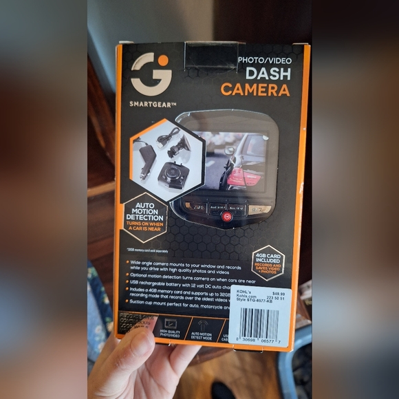 Dash Camera - New In Box. - Picture 2 of 3